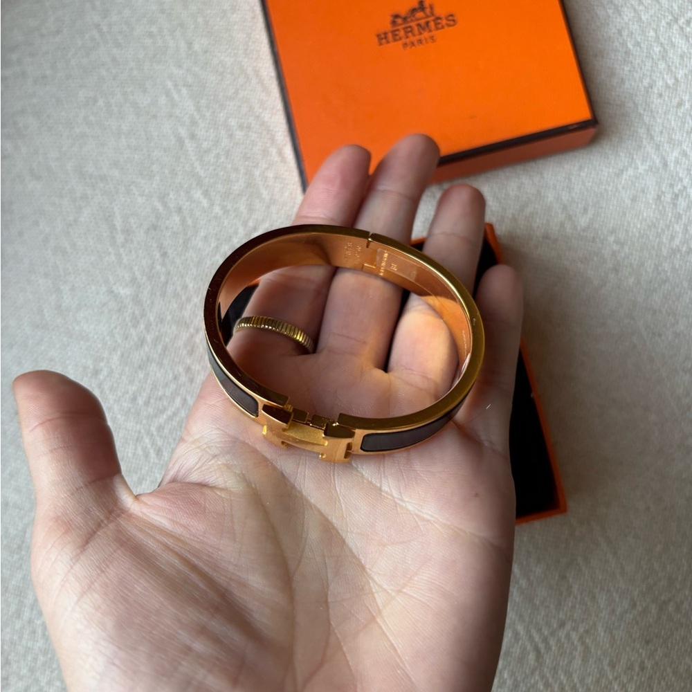 Gold and Black Hermes H Clic Bracelet - Picture 3 of 10